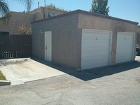 6 Townhouses in San Bernardino, CA - Foto de edificio - Building Photo