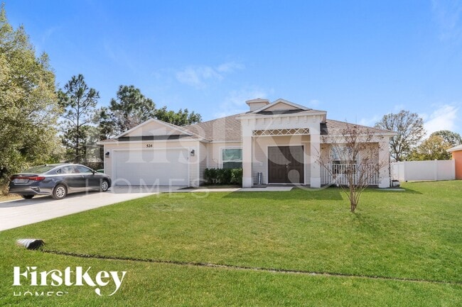 property at 526 SW Dahled Ave