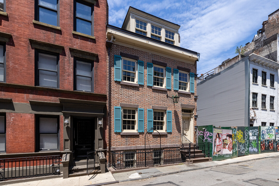 12 Gay Street in New York, NY - Building Photo