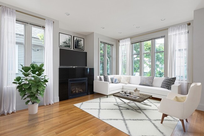 308 Beacon St in Somerville, MA - Building Photo - Building Photo