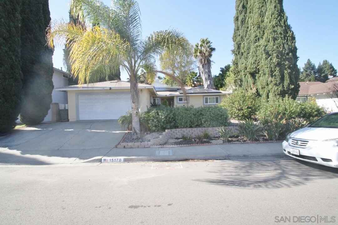 15170 Andorra Way in San Diego, CA - Building Photo