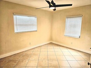 5924 Dartmouth Ave N in St. Petersburg, FL - Building Photo - Building Photo
