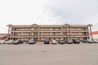 University Gateway in Rexburg, ID - Building Photo - Building Photo