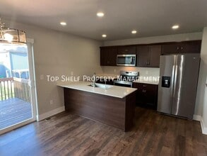 4033 NE 4th St in Ankeny, IA - Building Photo - Building Photo