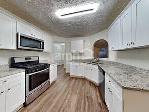 4618 Noah Overlook W in Acworth, GA - Foto de edificio - Building Photo