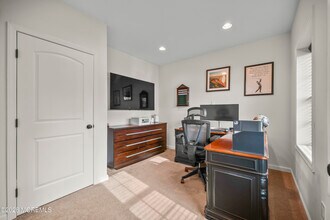 5 Cortland Rd in Eatontown, NJ - Building Photo - Building Photo