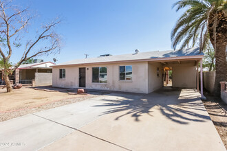 2235 E Nancy Ln in Phoenix, AZ - Building Photo - Building Photo