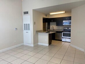 2213 Grand Cayman Ct in Kissimmee, FL - Building Photo - Building Photo