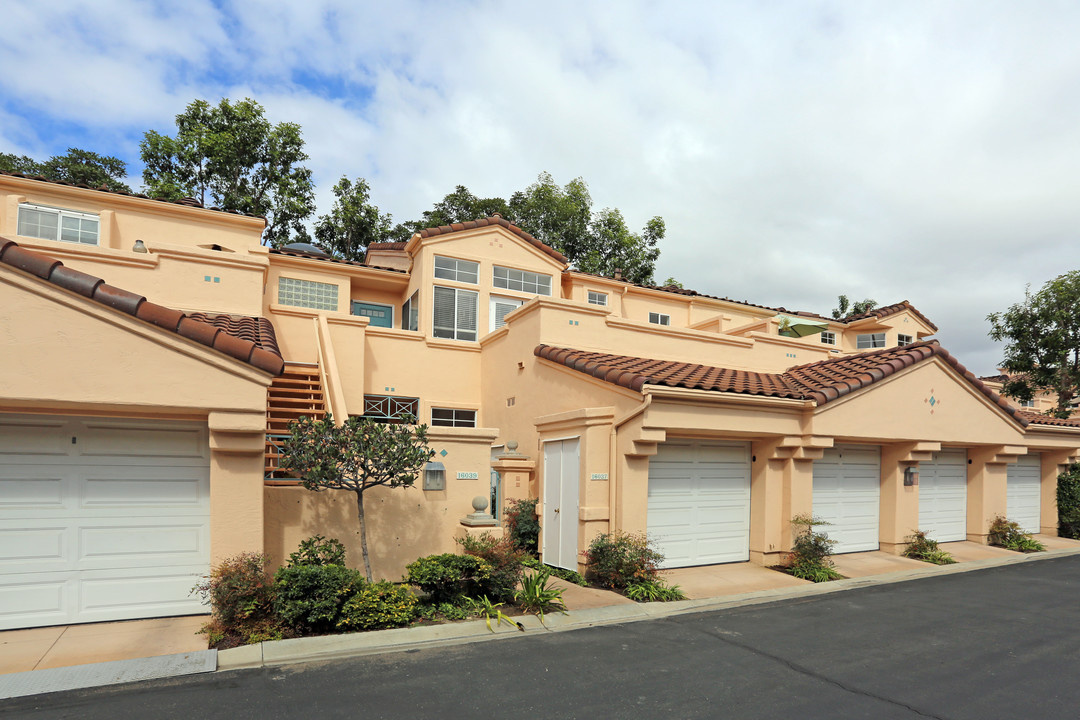 Bel Mondo Condos in Rancho Santa Fe, CA - Building Photo