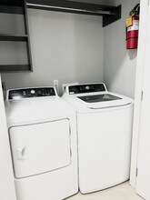 2016 Summerland Ln-Unit -2 in Edinburg, TX - Building Photo - Building Photo