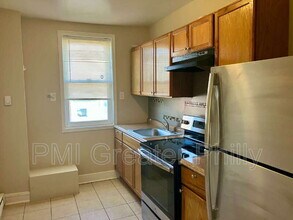 1705 Bridge St in Philadelphia, PA - Building Photo - Building Photo