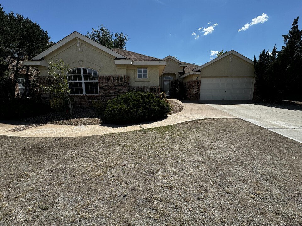 10115 Showlow St NW in Albuquerque, NM - Building Photo
