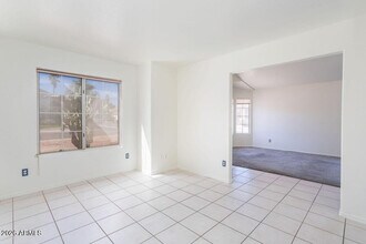 19015 North 25th Pl in Phoenix, AZ - Building Photo - Building Photo