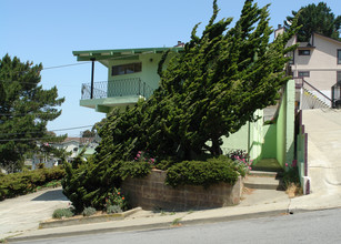 733 San Bruno Ave in Brisbane, CA - Building Photo - Building Photo