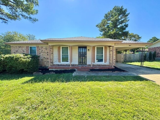property at 1185 Deer Trail Ln