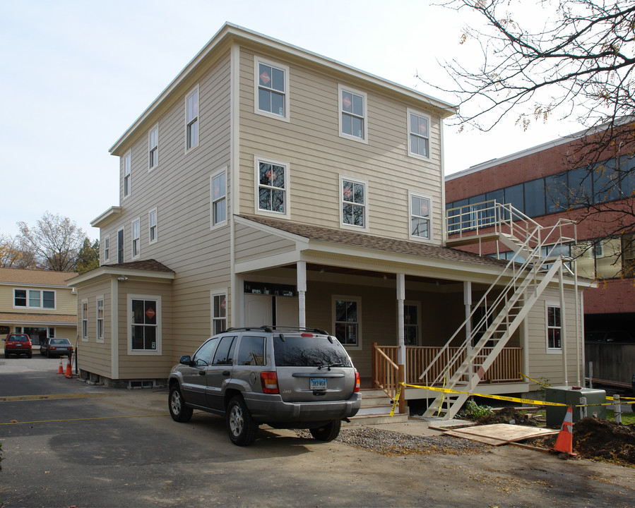 137 Mason St in Greenwich, CT - Building Photo