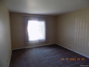 15246 Ashley Ct in Macomb, MI - Building Photo - Building Photo