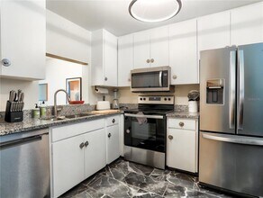 322 Timber Lake Dr in Bradenton, FL - Building Photo - Building Photo