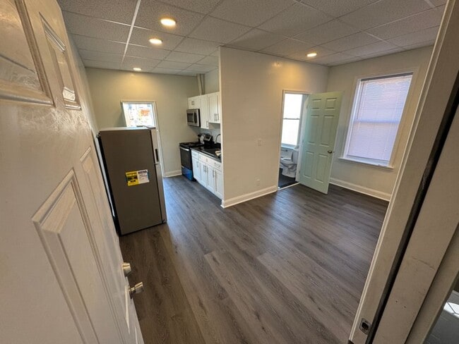 1527 Tasker St, Unit 3rd Floor