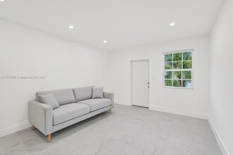 5807 SW 25th St in West Park, FL - Building Photo - Building Photo