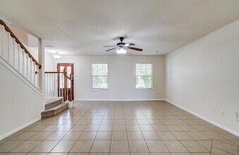 9007 S Ferndale Pl Dr in Houston, TX - Building Photo - Building Photo