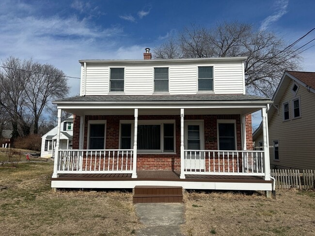 property at 18 W Whitlock Ave