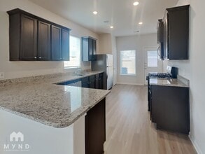 15635 Plum Brk Dr, Unit 16MII-1631 in Conroe, TX - Foto de edificio - Building Photo