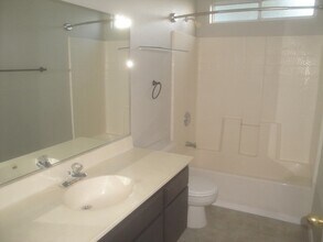 1734 Adelyne Ln in Santa Maria, CA - Building Photo - Building Photo