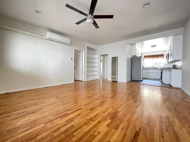 7855 W Manchester Ave, Unit 3