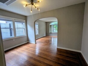 2727 T St in Sacramento, CA - Building Photo - Building Photo
