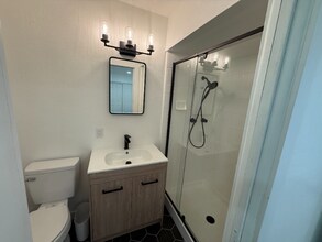 4552 Alta Mesa Dr in Redding, CA - Building Photo - Building Photo