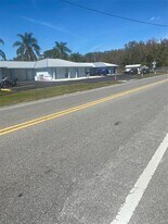 26645 County Rd 561 in Tavares, FL - Building Photo