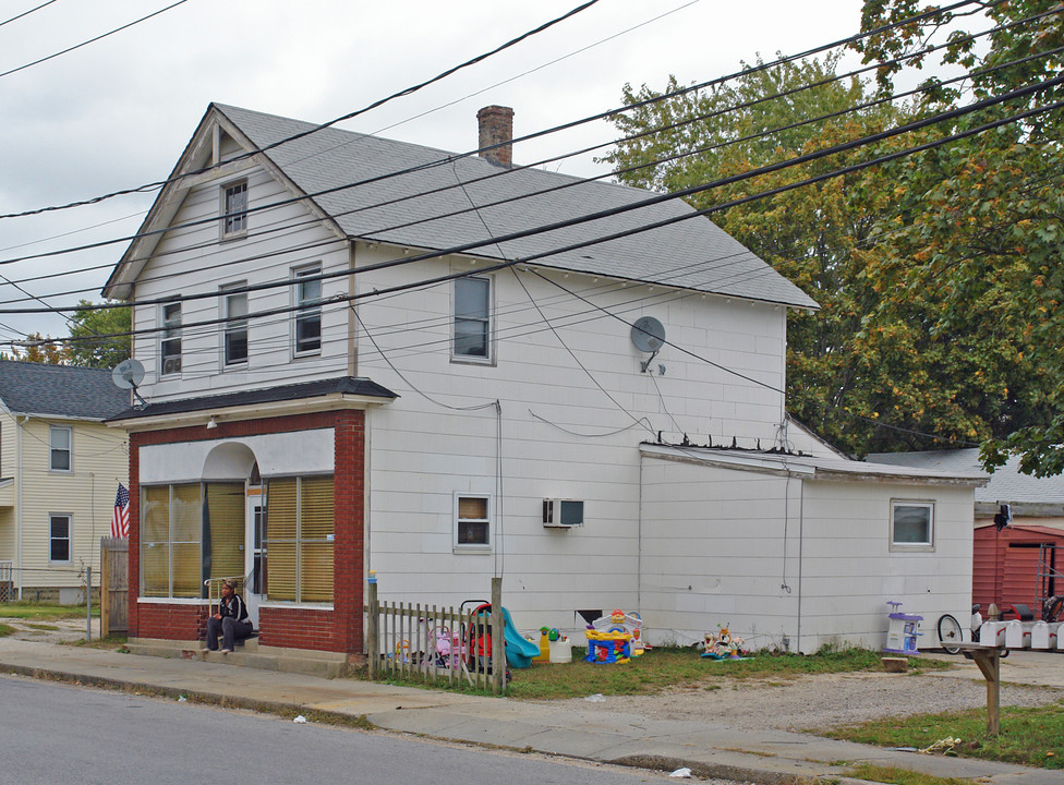 Bldg 2 in Patchogue, NY - Building Photo