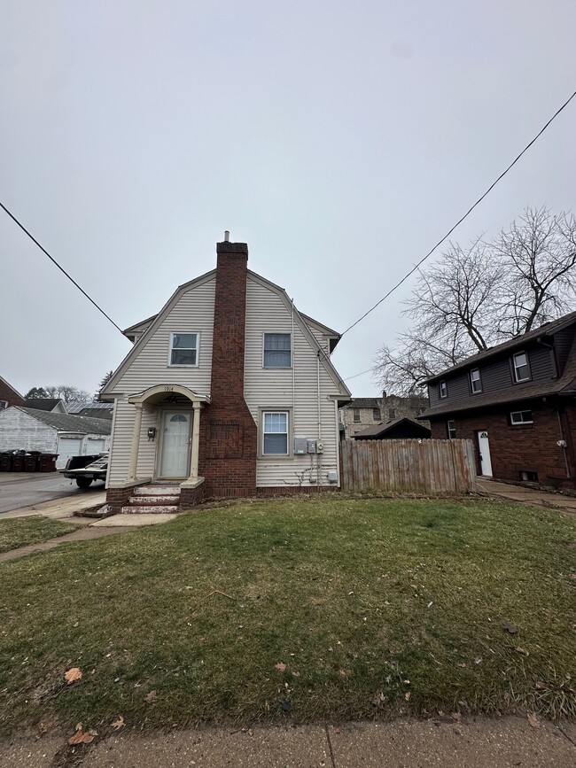 property at 1914 Auburn St