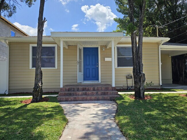 2911 26th St N in St. Petersburg, FL - Foto de edificio - Building Photo