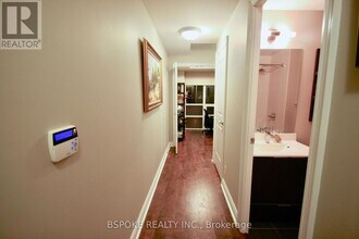 16-3316 Brookers Ln in Toronto, ON - Building Photo - Building Photo