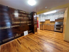 207 Monhagen Ave in Middletown, NY - Building Photo - Building Photo