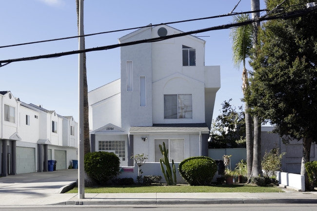 13791 Cherry St in Westminster, CA - Building Photo - Building Photo