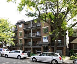 115-119 Euclid Ave in Toronto, ON - Building Photo