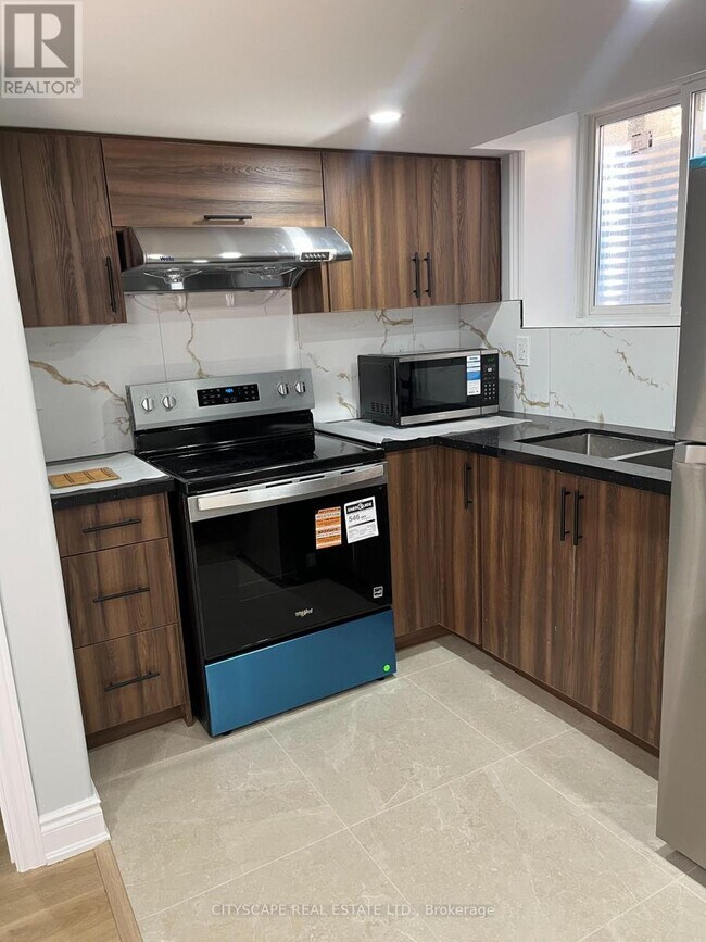 1232 Ferguson Dr in Milton, ON - Building Photo - Building Photo