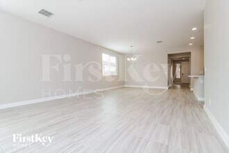 18004 W Fulton St in Goodyear, AZ - Foto de edificio - Building Photo