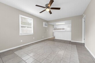 5113 Curry Ford Rd in Orlando, FL - Building Photo - Building Photo