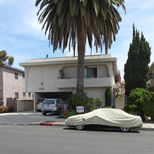 1528 Brockton Ave in Los Angeles, CA - Building Photo - Building Photo