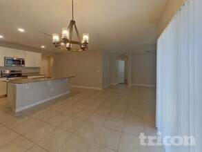 9013 Pinales Wy in Kissimmee, FL - Foto de edificio - Building Photo