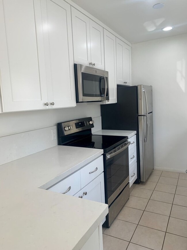 property at 867-871 Emerald St