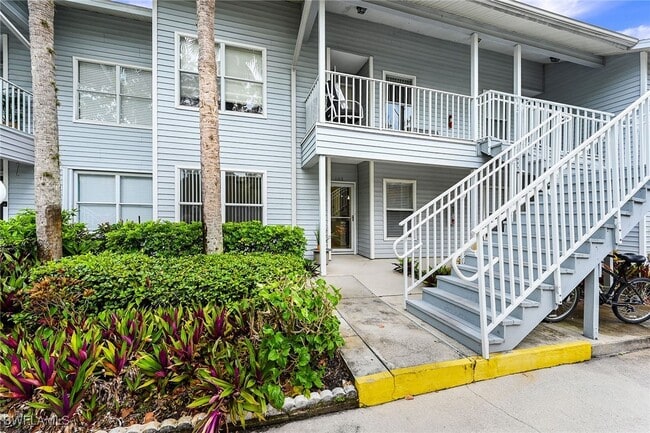 property at 1933 Courtyard Way
