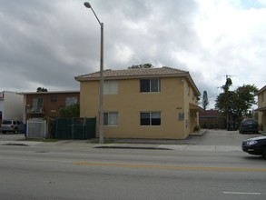 1920-1938 NW 7th St in Miami, FL - Building Photo - Building Photo