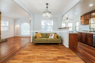 6798 Lewis Ave in Long Beach, CA - Building Photo - Building Photo