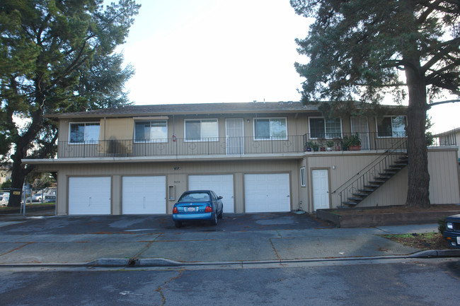 3830 Underwood Dr in San Jose, CA - Building Photo - Building Photo