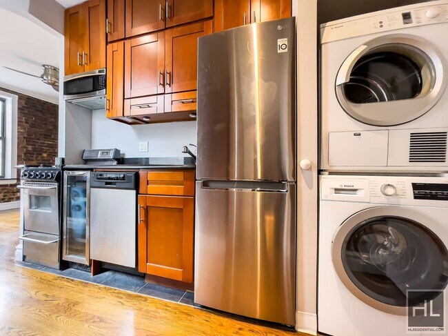 East 13th Street in New York, NY - Building Photo - Building Photo